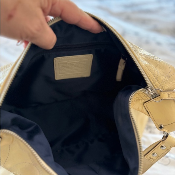 Coach Signature Patent Leather Shoulder Bag Cream Yellow - Picture 7 of 8